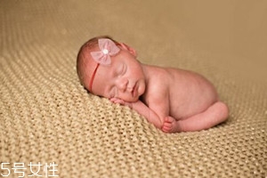 早产儿腹泻怎么办呢,早产儿拉稀怎么回事