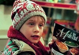 外国人都是双眼皮吗,割了双眼皮像外国人怎么办