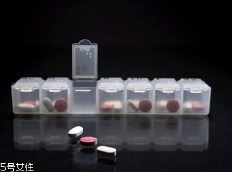 乙型流感会腹泻吗,乙型流感的主要症状有呕吐吗