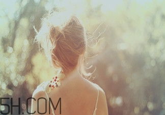 甲状腺肿大自查方法,怎样自检甲状腺是否肿大