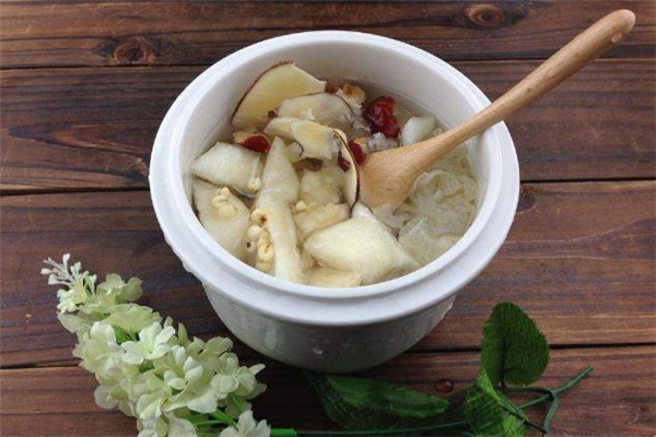 小孩可以吃川贝母炖梨吗,川贝母炖梨川贝母可以吃吗