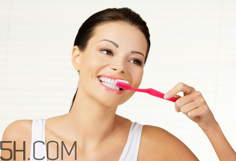 刷牙可以刷掉牙菌斑吗,牙菌斑刷牙能刷掉吗