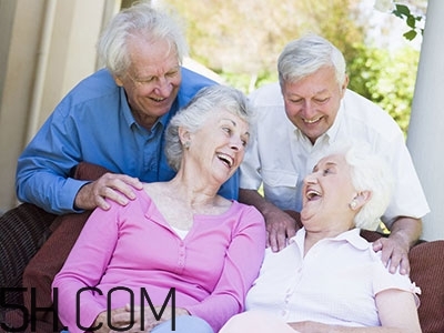 老年人吃什么补钙最好,老年人补钙的正确方法 老年人吃什么补钙最好,老年人补钙的正确方法