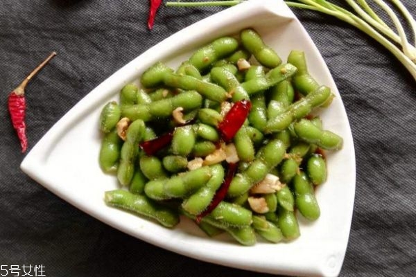 毛豆和什么一起吃最好,毛豆不可以和什么一起吃 毛豆和什么一起吃最好,毛豆不可以和什么一起吃