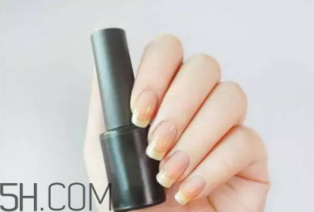 指甲剪成什么的形状比较好,指甲应该剪成什么形状