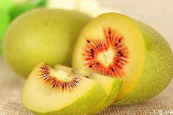 孕妇吃红心猕猴桃有什么好处呢(怀孕吃红心猕猴桃有什么好处)