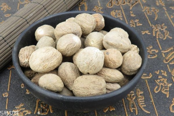 什么的果肉?,肉果是什么意思 什么的果肉?,肉果是什么意思