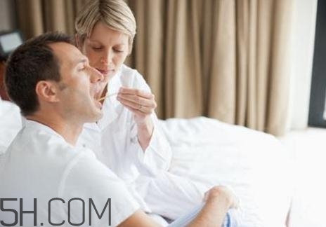 附睾炎会引起腰痛吗,附睾炎为什么腰会疼 附睾炎会引起腰痛吗,附睾炎为什么腰会疼