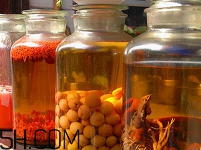 什么是药酒,什么是药酒?蛮龙液是药酒吗 什么是药酒,什么是药酒?蛮龙液是药酒吗