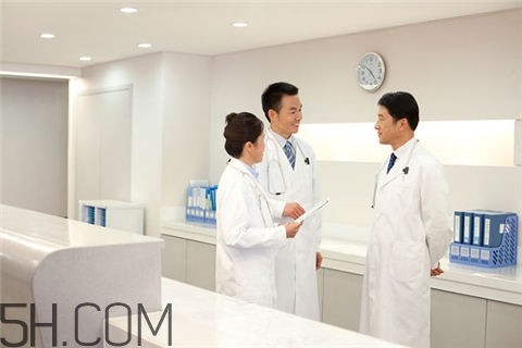 股骨头骨折不治疗会有怎样的后果,骨头断了能好吗