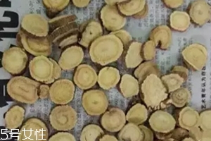 黄芪有什么功效和作用是什么,中药黄芪有什么作用和功效 黄芪有什么功效和作用是什么,中药黄芪有什么作用和功效