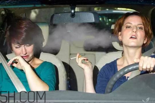 抽烟和吸二手烟的区别,吸二手烟和吸一手烟的区别