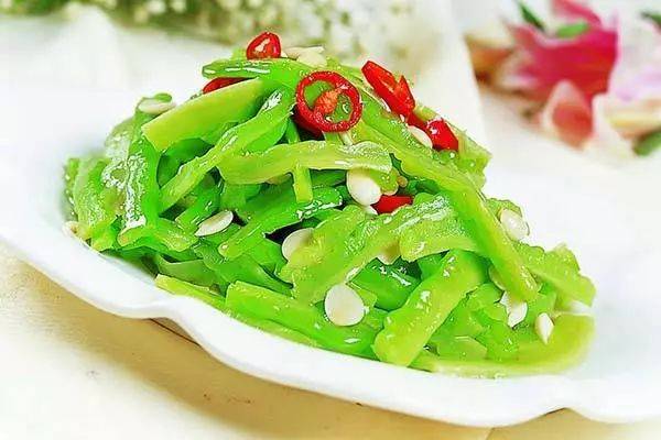 苦瓜不能和什么一起吃吗,苦瓜不能和什么一起吃香哈