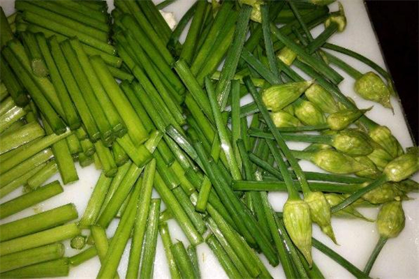 腌制的韭菜花是发物吗,韭菜花是发物吗?