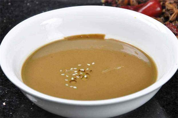 芝麻酱过期了还能吃吗怎么处理,芝麻酱能放多久过期