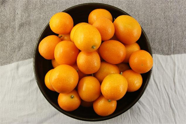 血糖高能吃金桔吗,糖尿病人一天能吃几个金桔