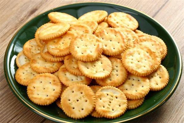 经常吃饼干会不会致癌,饼干吃多了会致癌吗