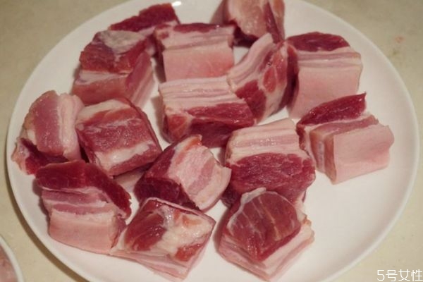 做红烧肉用什么地方的肉,红烧肉用哪里的肉
