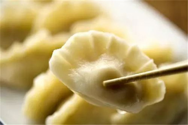 饺子皮含甲醛吗?,新鲜的饺子皮加了甲醛是什么样的?