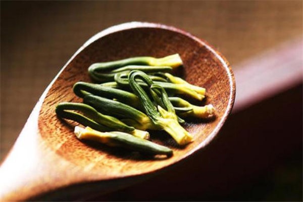 莲子心泡水太苦怎么办,莲子心是苦的吗