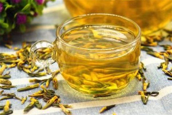 泡莲子心用多少温度的水,莲子心泡水放多少合适 泡莲子心用多少温度的水,莲子心泡水放多少合适