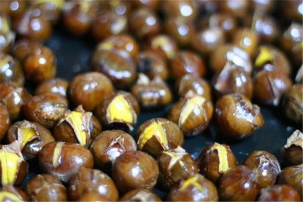虾和板栗能一起吃吗,板栗能和虾仁一起吃吗
