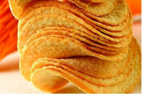 薯片拆开了能放多久,薯片拆封后能放几天 薯片拆开了能放多久,薯片拆封后能放几天