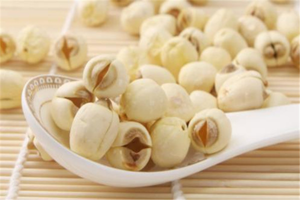 莲子能常吃吗,莲子可以生吃吗吃了有什么作用