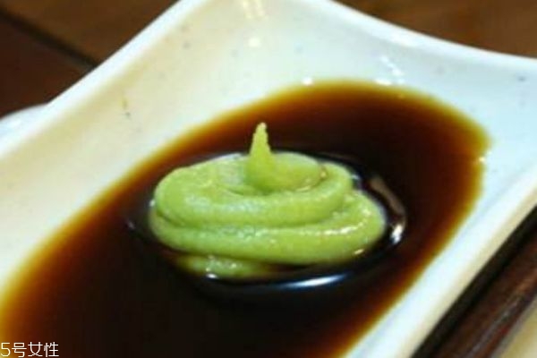 芥末怎样吃,芥末怎么吃好吃