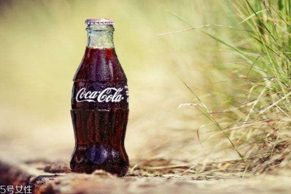 什么饮料是碳酸饮料,什么是碳酸饮料呢?