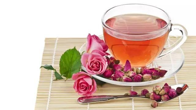 薄荷加玫瑰泡茶的功效,薄荷玫瑰花泡水的功效