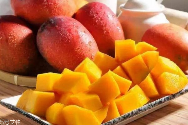吃芒果的四大禁忌,芒果的禁忌食物有哪些