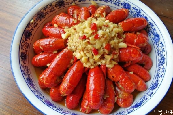 蒜蓉小龙虾怎么做,蒜蓉小龙虾的做法视频