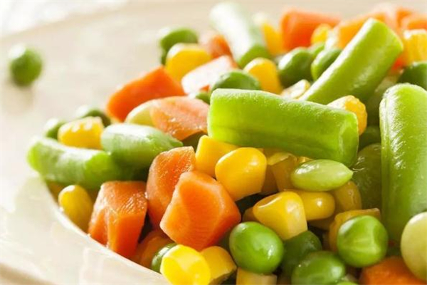 吃素的女性容易老吗,女人如果一直吃素食好不好