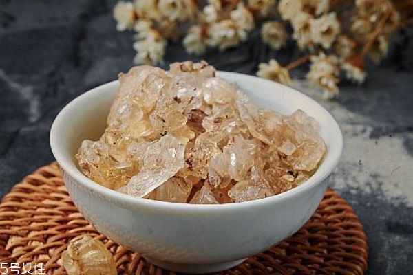 请问什么叫雪燕,雪燕是什么样的