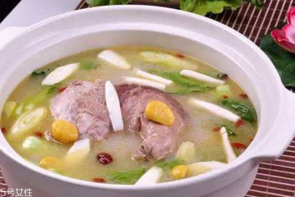 猪肚鸡是啥,猪肚鸡是什么意思 猪肚鸡是啥,猪肚鸡是什么意思