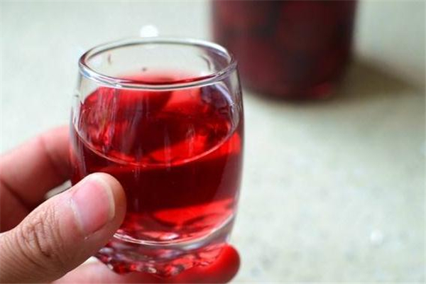 泡的杨梅酒为什么不红,泡的杨梅酒颜色不够红怎么办