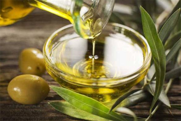 橄榄油过期一个月还可以吃吗,橄榄油过期了还能吃吗