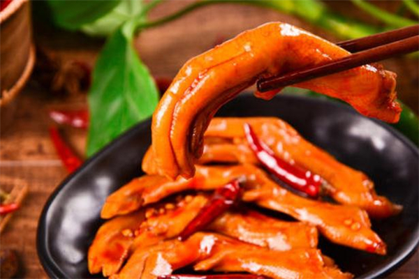 鸭掌的热量高吗,一个无骨鸭掌的热量