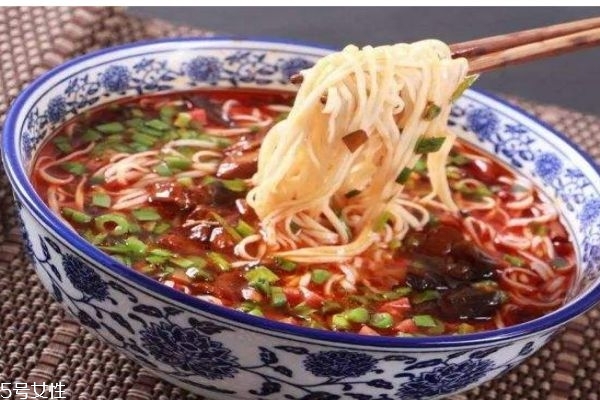 臊子面是哪儿的特产,臊子面是哪里的特色美食