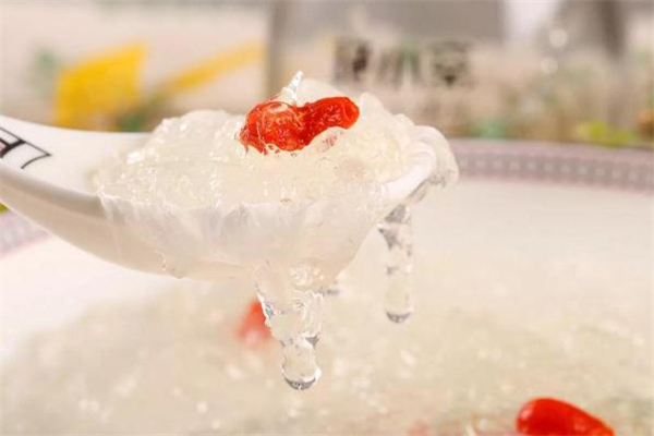 燕窝要隔水炖还是直接炖,燕窝炖多久效果最好隔水