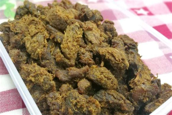 牛肉干长白点还能吃吗,牛肉干外面有白东西了还能吃吗