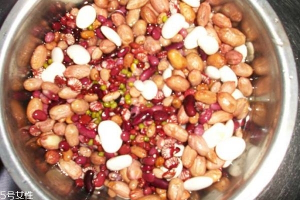 八宝粥的做法,八宝粥怎么熬