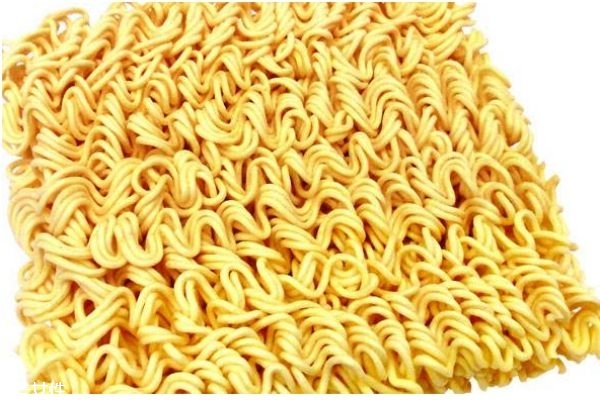 天天早上吃泡面有什么危害吗,连续两天吃泡面有什么危害吗
