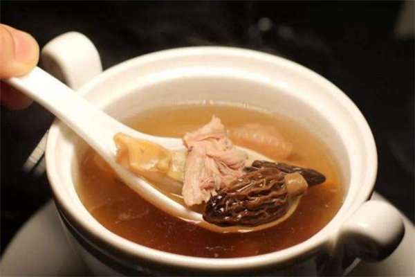羊肚菌放多少煲汤,羊肚菌炖汤一次放几个
