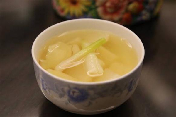 宝宝喝葱白水会上火吗,经常喝葱白水有害吗