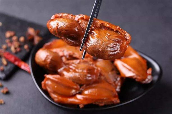 男人变心的举措(男人变心了有什么样的举动?)