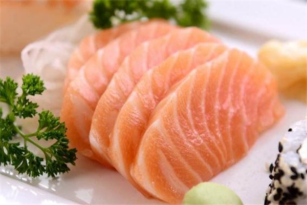 三文鱼能多吃不,肠胃不好可以吃三文鱼吗