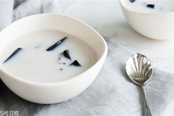 龟苓膏保质期多久,龟苓膏的保质期