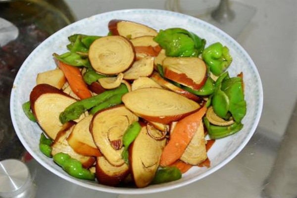 青椒炒素鸡的做法大全,青椒炒素鸡的做法视频